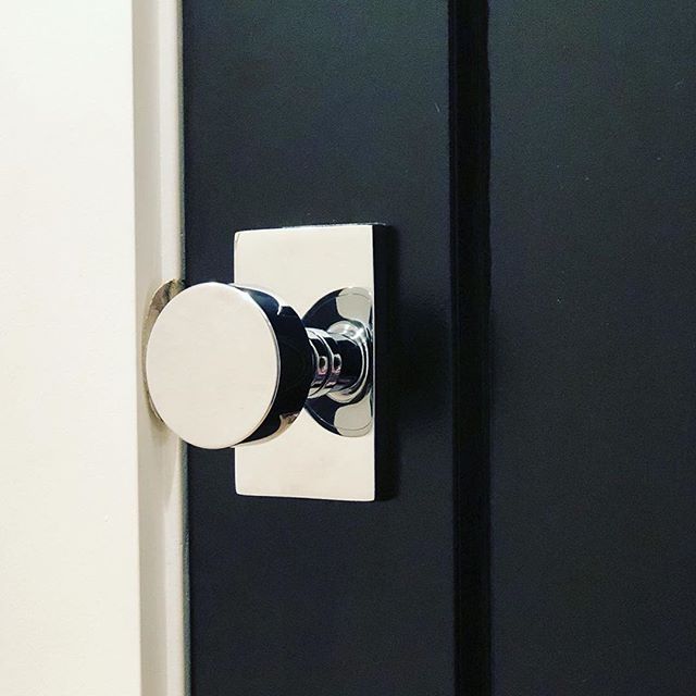 chrome door knob